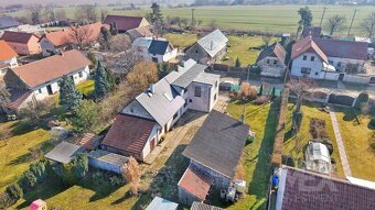 Prodej dvougeneračního domu v Lipanech. - 10