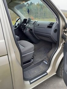 VW CARAVELLE T5 - 10