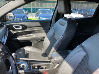 JEEP COMPASS 1,3 GSE DDCT LIMITED TAŽNÉ 36O KAMERY - 10