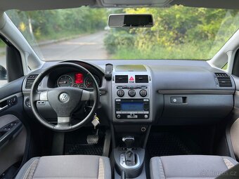 VW TOURAN CROSS 2009 Facelift 2.0tdi/DSG - 10
