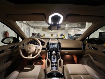 Porsche Cayenne 958 Platinum Edition - 10
