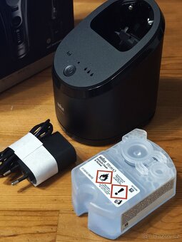 Holicí strojek Braun Series 9 PRO+ Wet&Dry 9675cc - 10