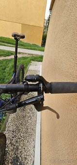 29" Giant Stance E+ velikost L - 10