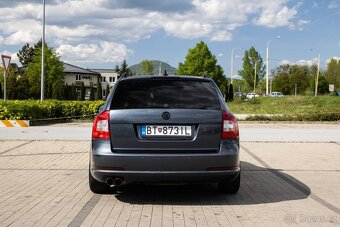 Škoda Octavia Combi 2.0 TFSI RS DSG - 10