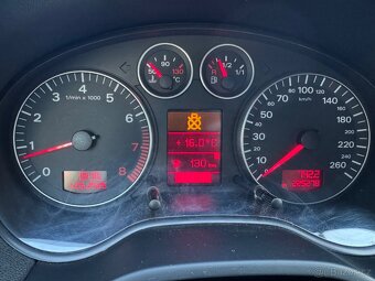 Audi A3 8P 1.6 Benzin Automat. - 10