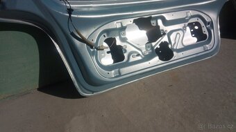 Toyota Yaris 99-2005 - dveře. - 10