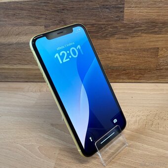 iPhone 11 64GB, žlutý (12 měsíců záruka) - 10