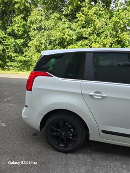 Prodám Peugeot 5008 ,rok 2011 - 10