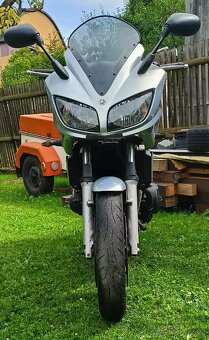 Yamaha fzs 600 fazer - 10