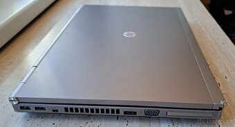 HP EliteBook 8570p/ Core i7 / 8 GB / SSD 240GB/ WIN 11 PRO - 10