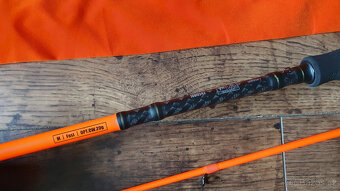 Vláčecí prut Savage Gear Orange LTD Medium Game - 10