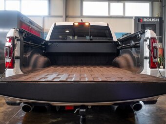 RAM 1500 Longhorn 5.7 Hemi,odpočet DPH - 10