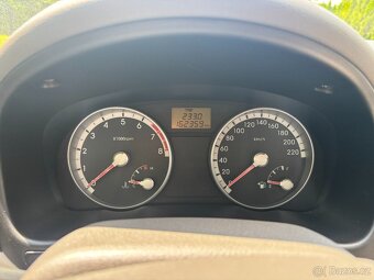 Hyundai Accent 2009 1.4i, 71kw, ČR, NOVÁ STK Servisováno, AC - 10