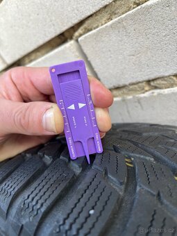 Zimni pneu Nokian 195/60r15 - 10