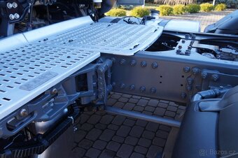 XF 480 6X2 PUSHER EURO 6 OŚ SKRĘTNA PODNOSZONA DMC 50.000 KG - 10