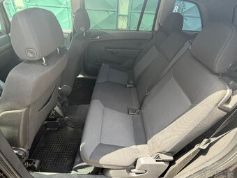 Opel Zafira - 10