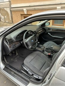 BMW 318i - 10
