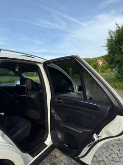 Mercedes-Benz ML320CDI 2010 Rok - 10