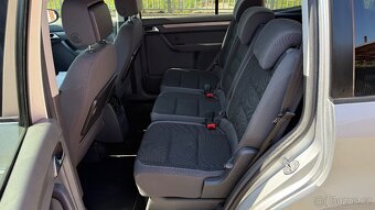 NA PRODEJ 2X //Volkswagen Touran //1.6TDi//77kW//7MÍST// - 10