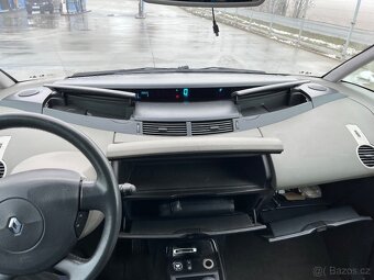 Renault Espace IV 2.0T - 10