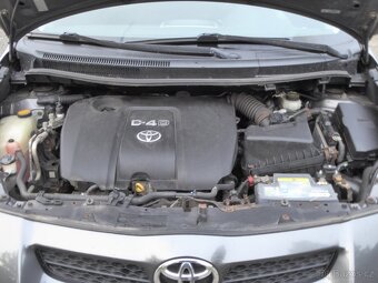 Toyota Auris 1,4 D-4D - 10