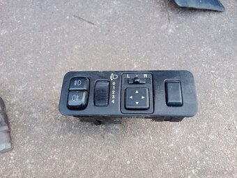 Mitsubishi Carisma -nahradní díly - 10