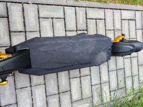Kaabo mantis 10 přední blatník a horní kryt - 10