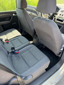 Volkswagen Touran 2.0D EcoFul - 10