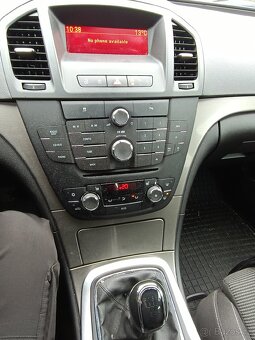 Opel insignia 2.0 cdti 118kw - 10