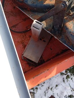 Zahradní traktůrek Husqvarna LT 151 se sněžnou radlicí, sány - 10