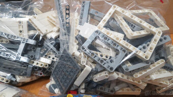 LEGO 42100 Bagr Liebherr R 9800 - 10