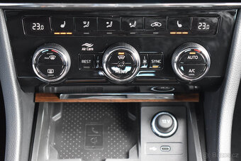 Škoda Superb 2.0TDi DSG 4x4 147kW SCOUT Kamera - 10
