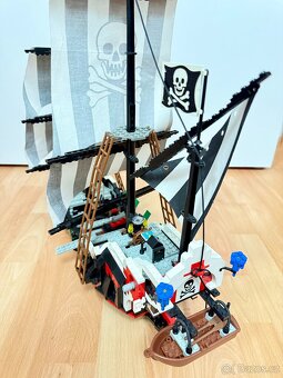 LEGO Pirates 6286 Skull's Eye Schooner - 10