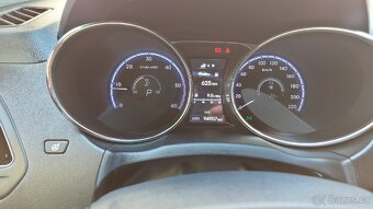 Prodám Hyundai ix35 2CRDI 4x4 automat - 10