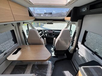 ADRIA TWIN EDICE 60Y, 180 PS, Automat 8st., obytná vestavba - 10