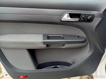 VOLKSWAGEN CADDY 1.6 TDI EDITION 30, najeto 164tisíc km - 10