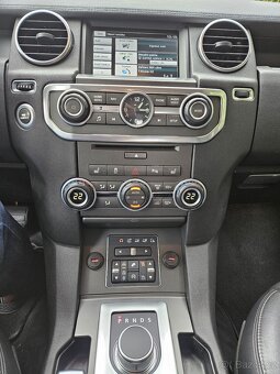 Land Rover Discovery4 / 3,0 SDV6 HSE /4x4 /CZ/NAVI - 10