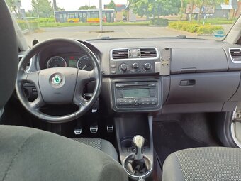 Škoda Roomster - 10