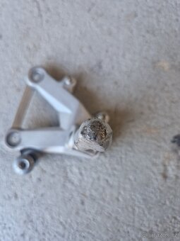 Ducati 1098 S H7 07-08 přední stupačky s držákem - 10