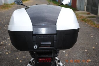 PRODÁM HONDU VFR 800X CROSSRUNNER 2016 NOVÝ MODEL - 10