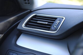 PODSVICENE VYDUCHY VENTILACE PASSAT - 10