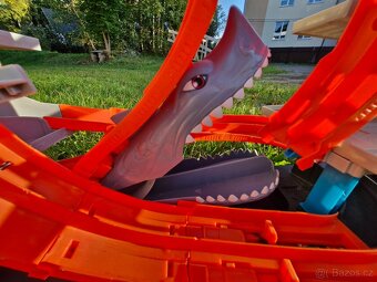 Garáž Hotwheels - 10