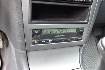 Škoda Octavia 1.9 TDI 96 kw 2004 tažné xenony digiklima - 10