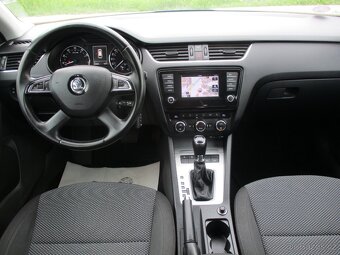 ŠKODA OCTAVIA 1.2TSi 77kW DSG VÝHŘEV NAVI mod.2015 - 10