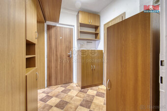 Pronájem bytu 2+1, 54 m², Ostrov, ul. Hlavní třída - 10