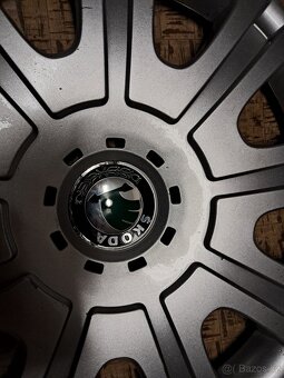 ORIG. POKLICE ŠKODA 15'', JEN 1 KS, ORIG. Č. 1Z0601147E MH - 10