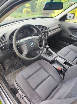 Bmw e36 320i touring - 10