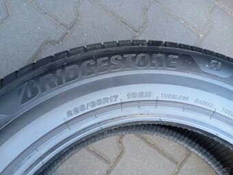 225/65/17 zánovní letní pneu bridgestone - 10