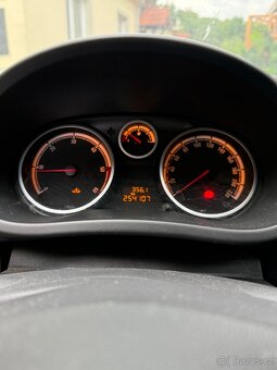 Opel Corsa 1.3tdi - 10