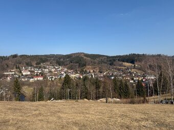 PRONAJEM BYTU / POKOJE V JABLONCI NAD JIZEROU - 10